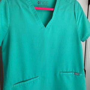 Figs Casma Three Pocket scrub top